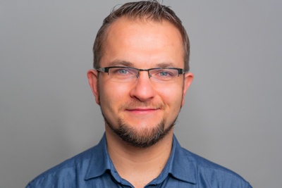 Portrait Martin Schmieder Plasticard-ZFT